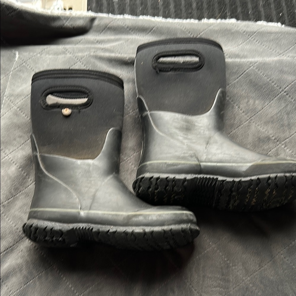 Bogs Black Waterproof Mid-Calf Rain & Snow Boots - Picture 1 of 9